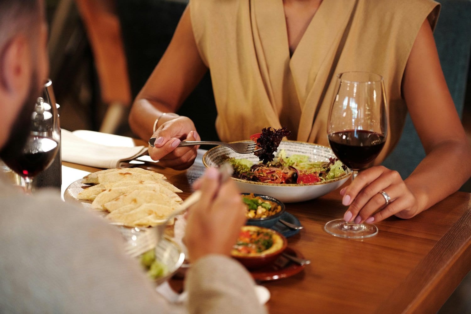 “Why Do I Always Feel Hungry?” Understanding the Causes and How to Manage It